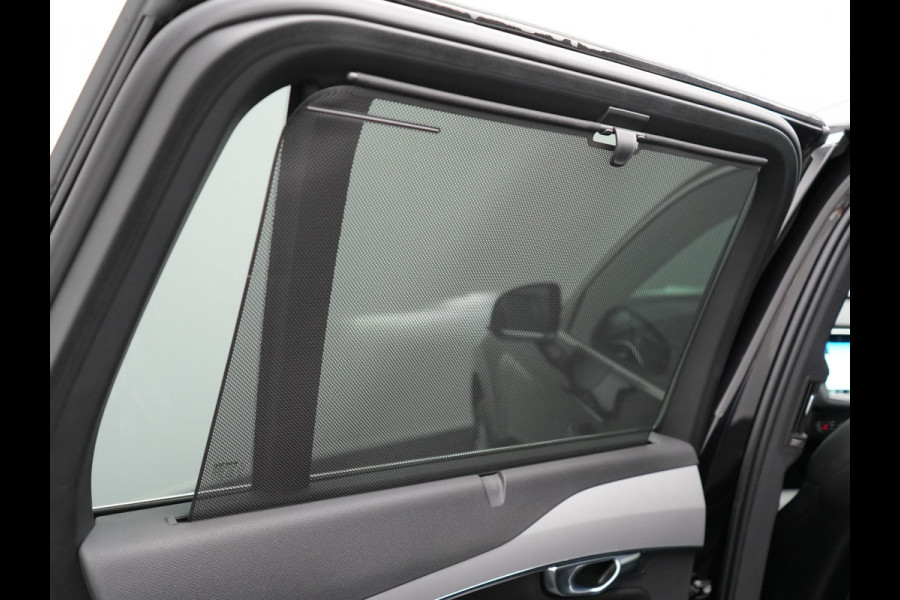 Volvo XC90 T8 Recharge AWD Inscription Plug In Hybrid 394pk 7 Persoons Dealer O.H. INCL BTW PHEV | Lederen Sportstoelen Verwarmd | Pilot Assist | Navigatie | Adaptive Cruise | Virtual | Camera | Apple Carplay | DAB | L.M. 19" |