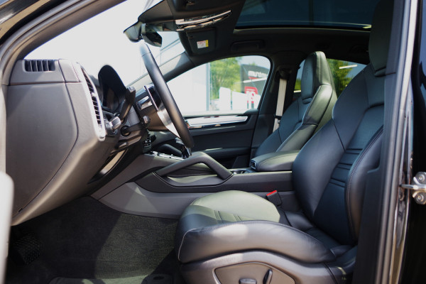 Porsche Cayenne Coupé 3.0 E-Hybrid 462 PK Platinum Edition PHEV, Panoramadak, Trekhaak, Kuipstoelen, BOSE Sound, Sport Chrono