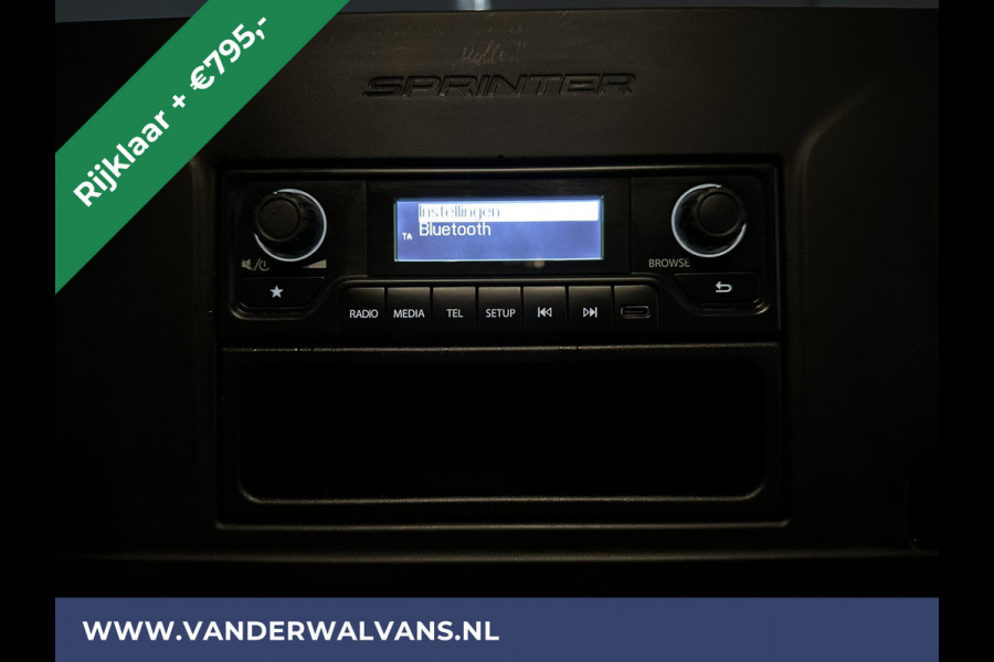 Mercedes-Benz Sprinter 315 CDI 150pk L3H2 Euro6 *Rijklaar* Airco | Camera | Cruisecontrol | Stoelverwarming 270 Graden achterdeuren, Bijrijdersbank