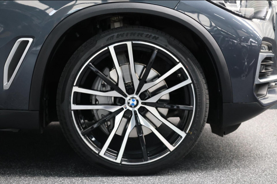 BMW X5 XDrive45e M-Sport LED/VIRTUAL/SFEER/LUCHT/PANO/LEER+S.VERWARMING+MEMORY/22" LMV/360 CAM/CRUISE/ECC/12 MND GARANTIE!