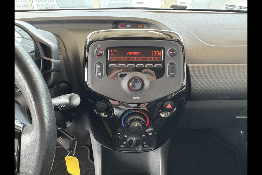 Citroën C1 1.0 VTi Feel Comfort Look 5-drs. AIRCO/MEDIA/PRIVACYGLASS