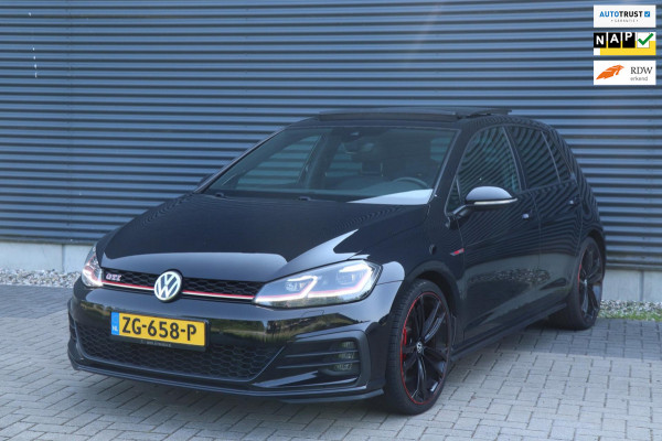 Volkswagen Golf 2.0 TSI GTI Performance | PANO / VIRT. COCKPIT / KEYLESS / CAMERA