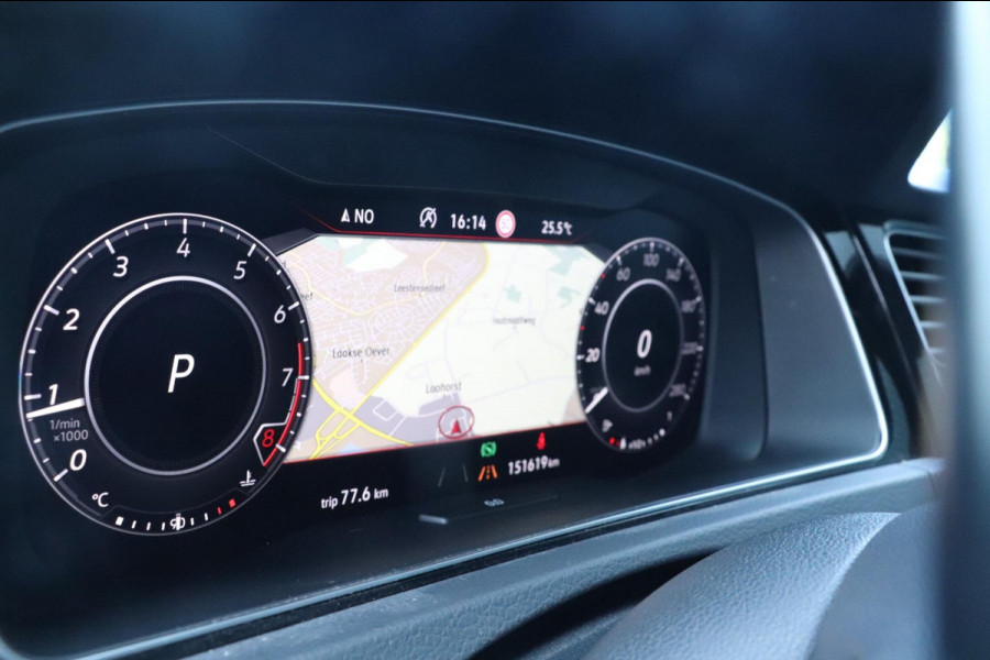 Volkswagen Golf 2.0 TSI GTI Performance | PANO / VIRT. COCKPIT / KEYLESS / CAMERA