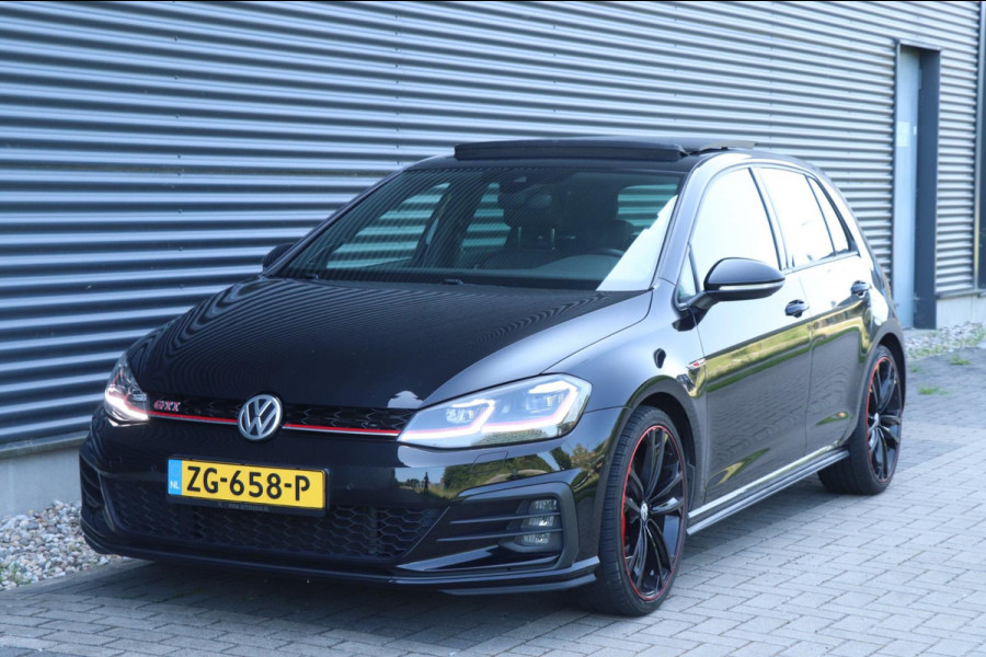 Volkswagen Golf 2.0 TSI GTI Performance | PANO / VIRT. COCKPIT / KEYLESS / CAMERA