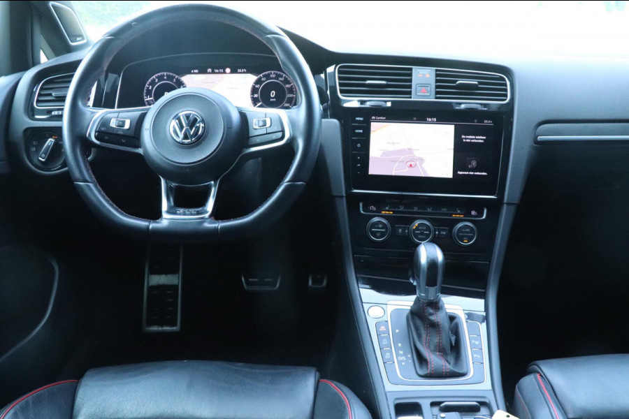 Volkswagen Golf 2.0 TSI GTI Performance | PANO / VIRT. COCKPIT / KEYLESS / CAMERA