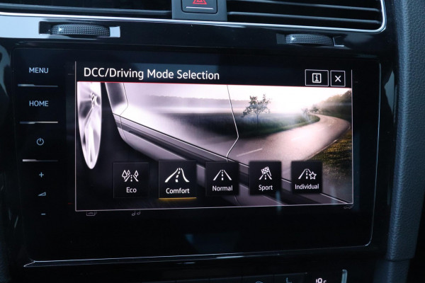 Volkswagen Golf 2.0 TSI GTI Performance | PANO / VIRT. COCKPIT / KEYLESS / CAMERA