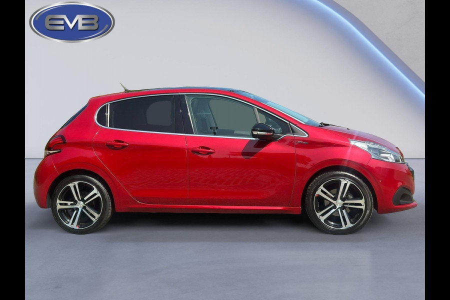 Peugeot 208 1.2 PureTech GT-line, panoramadak, achteruitrijcamera,navigatie, trekhaak, vele opties
