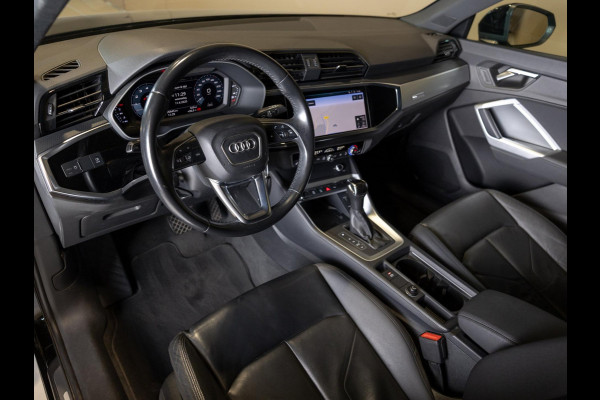 Audi Q3 35 TFSI Advanced / 150pk / Panorama dak / Stoelverwarming / Leder /