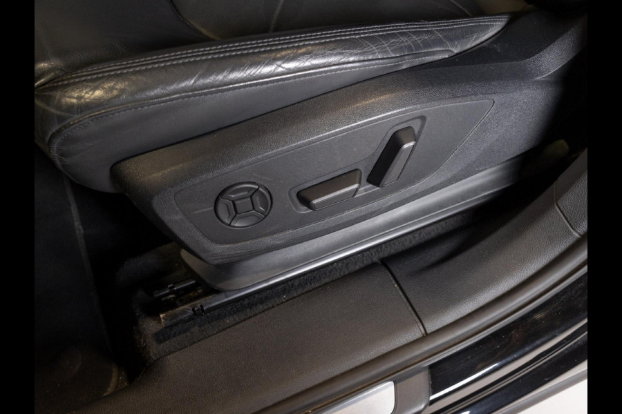 Audi Q3 35 TFSI Advanced / 150pk / Panorama dak / Stoelverwarming / Leder /