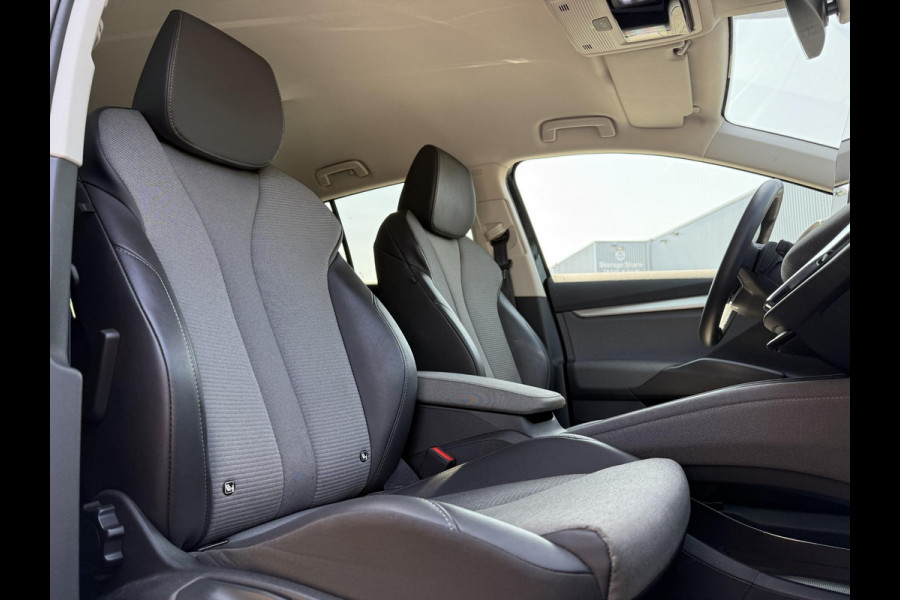 Škoda ENYAQ iV 80 | Warmtepomp | Trekhaak | Navi | Camera | Carplay |