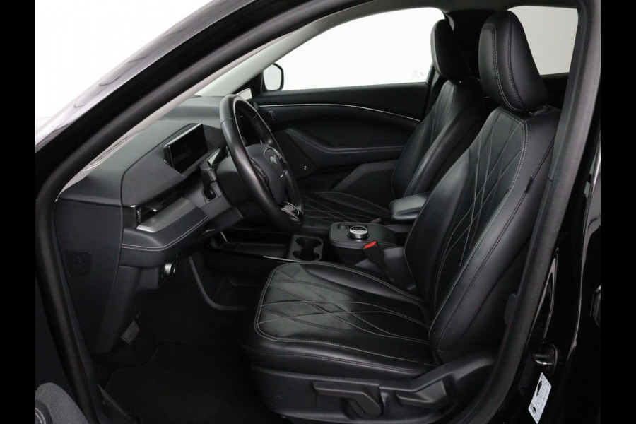 Ford Mustang Mach-E 360 camera | Stoelverwarming | Adaptive cruise | B 360 camera | Stoelverwarming | Adaptive cruise | B&O | Stuurverwarming | Leder
