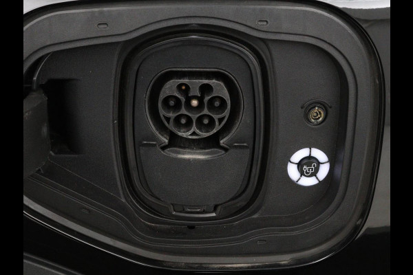 Ford Mustang Mach-E 360 camera | Stoelverwarming | Adaptive cruise | B 360 camera | Stoelverwarming | Adaptive cruise | B&O | Stuurverwarming | Leder