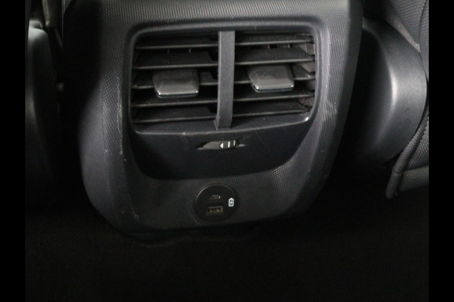 Ford Mustang Mach-E 360 camera | Stoelverwarming | Adaptive cruise | B 360 camera | Stoelverwarming | Adaptive cruise | B&O | Stuurverwarming | Leder