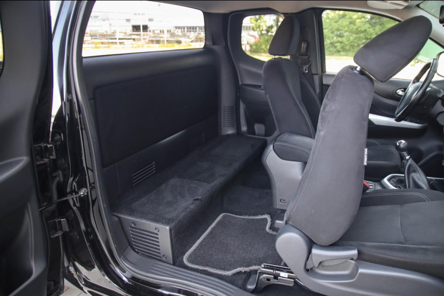 Nissan Navara 2.3 dCi N-Connecta King Cab 4-deurs 4x4! Origineel Nederlands|3500KG Trekgewicht|Navigatie|Camera|Cruise|LM|Trekhaak