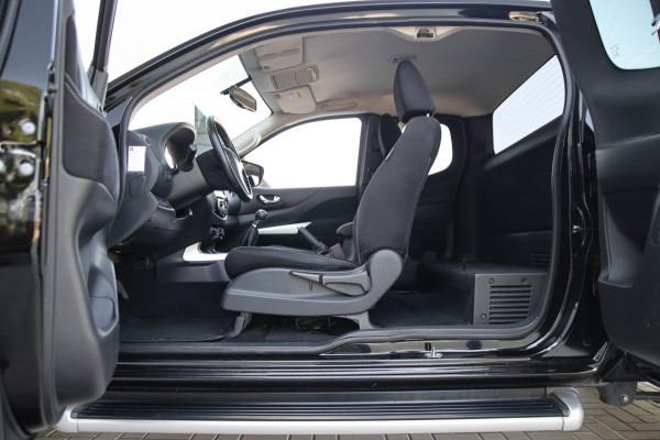 Nissan Navara 2.3 dCi N-Connecta King Cab 4-deurs 4x4! Origineel Nederlands|3500KG Trekgewicht|Navigatie|Camera|Cruise|LM|Trekhaak
