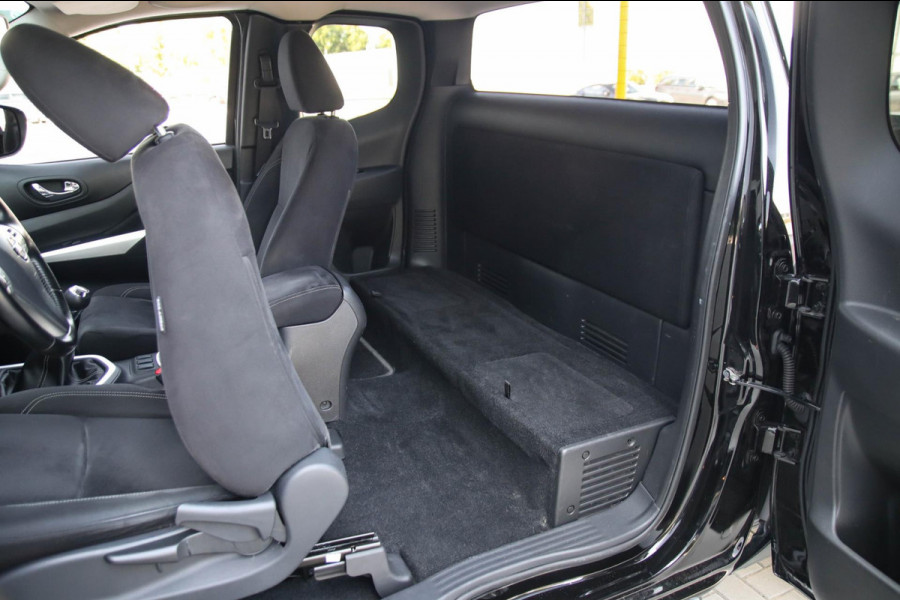 Nissan Navara 2.3 dCi N-Connecta King Cab 4-deurs 4x4! Origineel Nederlands|3500KG Trekgewicht|Navigatie|Camera|Cruise|LM|Trekhaak
