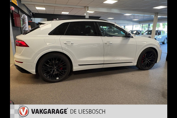 Audi Q8 60 TFSI e quattro Pro Line S Competition / Panoramadak / luchtvering / head-up / 360 camera