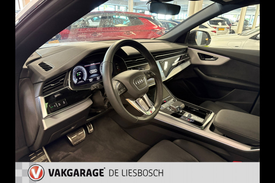 Audi Q8 60 TFSI e quattro Pro Line S Competition / Panoramadak / luchtvering / head-up / 360 camera
