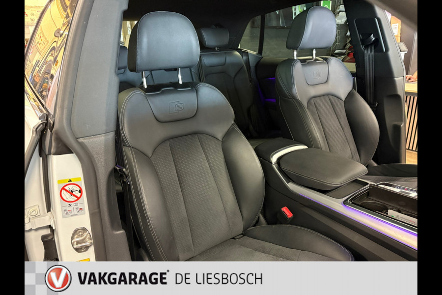 Audi Q8 60 TFSI e quattro Pro Line S Competition / Panoramadak / luchtvering / head-up / 360 camera