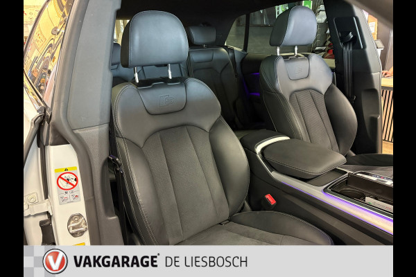 Audi Q8 60 TFSI e quattro Pro Line S Competition / Panoramadak / luchtvering / head-up / 360 camera