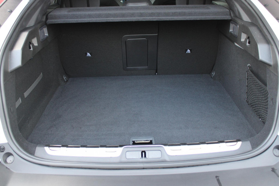 Peugeot 408 1.6 HYbrid 225PK GT **ALLE OPTIES** | PANORAMISCH SCHUIF/KANTEL DAK | MATRIX LED KOPLAMPEN | VOLLEDIG LEDEREN BEKLEDING | STOELEN ELEKTRISCH VERSTELBAAR MET VERWARMING EN MASSAGE| BESTUURDERSTOEL MET GEHEUGEN | FOCAL AUDIO SYSTEM | NIGHT VISION | ELEKTRISCH BEDIENBARE ACHTERKLEP | ADAPTIVE CRUISE CONTROL | 20" LICHTMETAAL MONOLITHE | STUUR EN VOORRUIT VERWARMING | DRAADLOZE APPLE CARPLAY/ANDROID AUTO | NAVIGATIE | DRAADLOZE TELEFOONLADER | 360˚ CAMERA | KEYLESS ENTRY/START | PARKEERSENSOREN VOOR EN ACHTER |