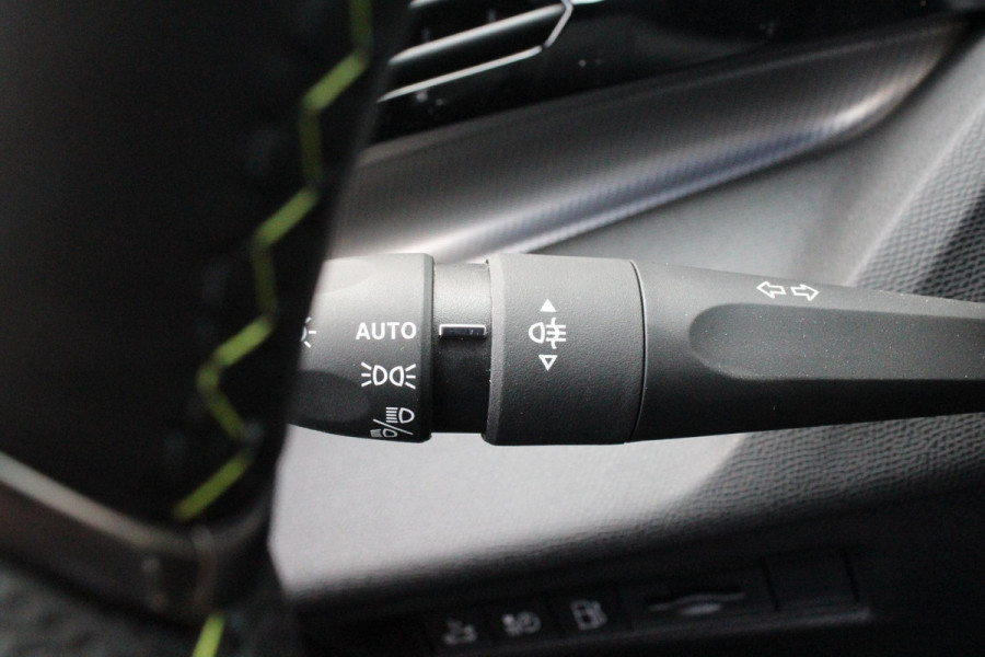 Peugeot 408 1.6 HYbrid 225PK GT **ALLE OPTIES** | PANORAMISCH SCHUIF/KANTEL DAK | MATRIX LED KOPLAMPEN | VOLLEDIG LEDEREN BEKLEDING | STOELEN ELEKTRISCH VERSTELBAAR MET VERWARMING EN MASSAGE| BESTUURDERSTOEL MET GEHEUGEN | FOCAL AUDIO SYSTEM | NIGHT VISION | ELEKTRISCH BEDIENBARE ACHTERKLEP | ADAPTIVE CRUISE CONTROL | 20" LICHTMETAAL MONOLITHE | STUUR EN VOORRUIT VERWARMING | DRAADLOZE APPLE CARPLAY/ANDROID AUTO | NAVIGATIE | DRAADLOZE TELEFOONLADER | 360˚ CAMERA | KEYLESS ENTRY/START | PARKEERSENSOREN VOOR EN ACHTER |