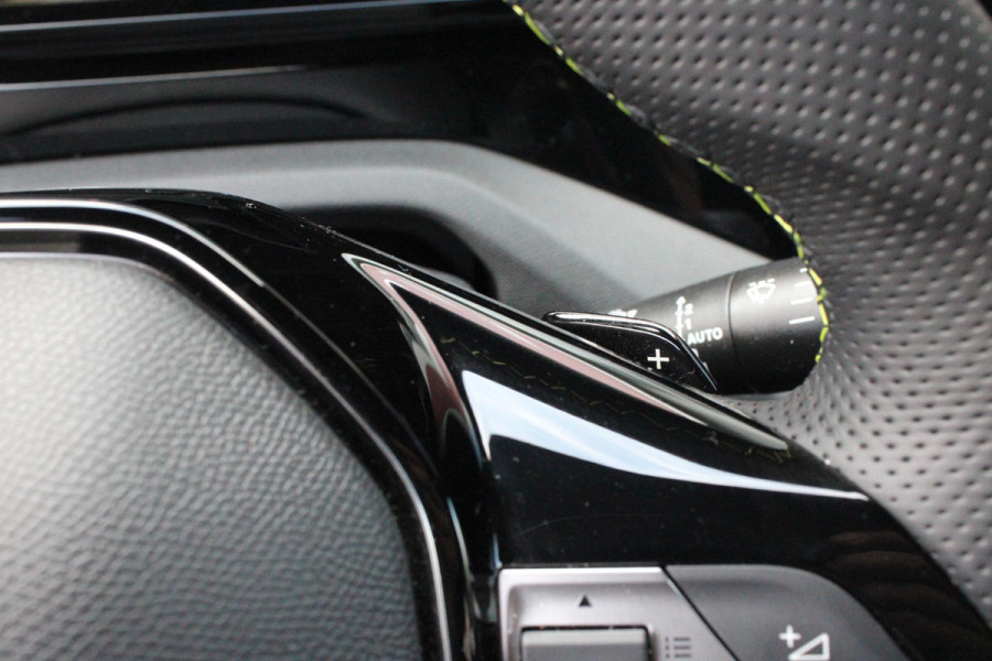 Peugeot 408 1.6 HYbrid 225PK GT **ALLE OPTIES** | PANORAMISCH SCHUIF/KANTEL DAK | MATRIX LED KOPLAMPEN | VOLLEDIG LEDEREN BEKLEDING | STOELEN ELEKTRISCH VERSTELBAAR MET VERWARMING EN MASSAGE| BESTUURDERSTOEL MET GEHEUGEN | FOCAL AUDIO SYSTEM | NIGHT VISION | ELEKTRISCH BEDIENBARE ACHTERKLEP | ADAPTIVE CRUISE CONTROL | 20" LICHTMETAAL MONOLITHE | STUUR EN VOORRUIT VERWARMING | DRAADLOZE APPLE CARPLAY/ANDROID AUTO | NAVIGATIE | DRAADLOZE TELEFOONLADER | 360˚ CAMERA | KEYLESS ENTRY/START | PARKEERSENSOREN VOOR EN ACHTER |