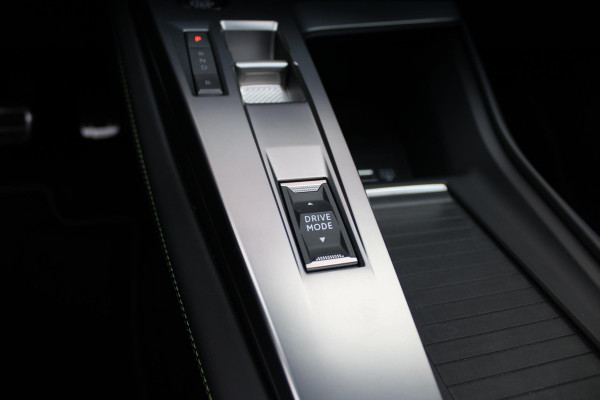 Peugeot 408 1.6 HYbrid 225PK GT **ALLE OPTIES** | PANORAMISCH SCHUIF/KANTEL DAK | MATRIX LED KOPLAMPEN | VOLLEDIG LEDEREN BEKLEDING | STOELEN ELEKTRISCH VERSTELBAAR MET VERWARMING EN MASSAGE| BESTUURDERSTOEL MET GEHEUGEN | FOCAL AUDIO SYSTEM | NIGHT VISION | ELEKTRISCH BEDIENBARE ACHTERKLEP | ADAPTIVE CRUISE CONTROL | 20" LICHTMETAAL MONOLITHE | STUUR EN VOORRUIT VERWARMING | DRAADLOZE APPLE CARPLAY/ANDROID AUTO | NAVIGATIE | DRAADLOZE TELEFOONLADER | 360˚ CAMERA | KEYLESS ENTRY/START | PARKEERSENSOREN VOOR EN ACHTER |