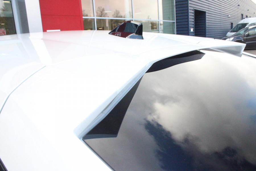 Peugeot 408 1.6 HYbrid 225PK GT **ALLE OPTIES** | PANORAMISCH SCHUIF/KANTEL DAK | MATRIX LED KOPLAMPEN | VOLLEDIG LEDEREN BEKLEDING | STOELEN ELEKTRISCH VERSTELBAAR MET VERWARMING EN MASSAGE| BESTUURDERSTOEL MET GEHEUGEN | FOCAL AUDIO SYSTEM | NIGHT VISION | ELEKTRISCH BEDIENBARE ACHTERKLEP | ADAPTIVE CRUISE CONTROL | 20" LICHTMETAAL MONOLITHE | STUUR EN VOORRUIT VERWARMING | DRAADLOZE APPLE CARPLAY/ANDROID AUTO | NAVIGATIE | DRAADLOZE TELEFOONLADER | 360˚ CAMERA | KEYLESS ENTRY/START | PARKEERSENSOREN VOOR EN ACHTER |