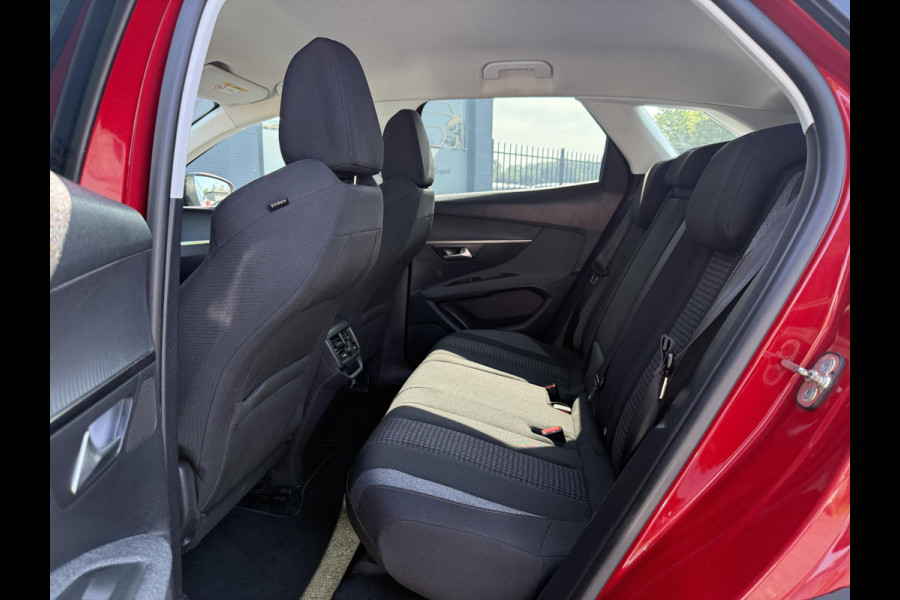 Peugeot 3008 1.2 PureTech Blue Lease Executive Automaat,Navi,Clima,Cruise,Camera,Trekhaak,131pk,Apple Carplay,N.A.P,APK tot 01-2026