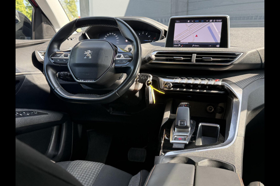 Peugeot 3008 1.2 PureTech Blue Lease Executive Automaat,Navi,Clima,Cruise,Camera,Trekhaak,131pk,Apple Carplay,N.A.P,APK tot 01-2026
