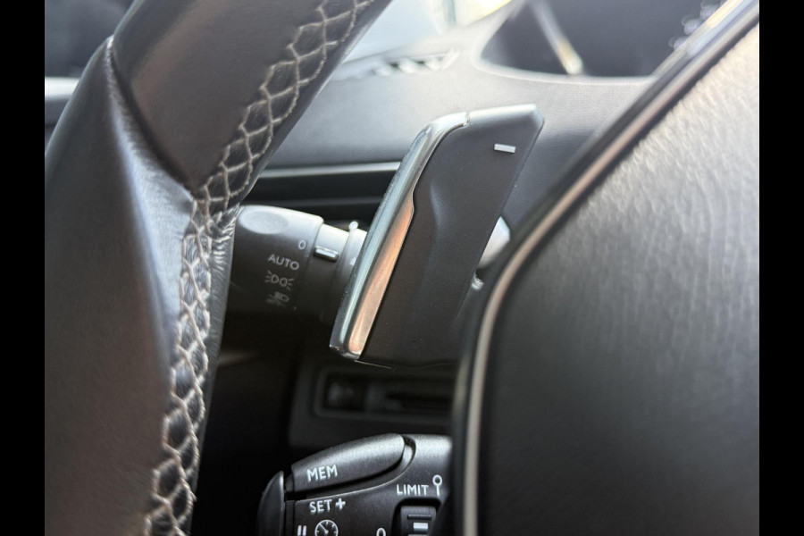 Peugeot 3008 1.2 PureTech Blue Lease Executive Automaat,Navi,Clima,Cruise,Camera,Trekhaak,131pk,Apple Carplay,N.A.P,APK tot 01-2026