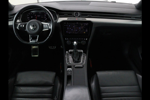 Volkswagen Passat Variant 1.5 TSI HL Bns R | Panoramadak | Leder | Keyless | Stoelverwarming | Carplay | Adaptive Cruise | Elektrische achterklep