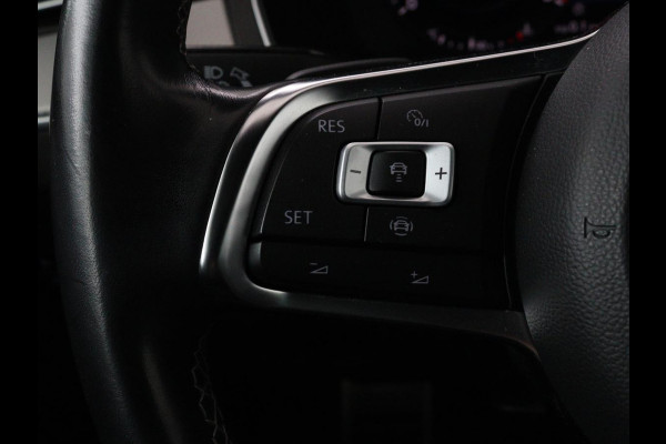 Volkswagen Passat Variant 1.5 TSI HL Bns R | Panoramadak | Leder | Keyless | Stoelverwarming | Carplay | Adaptive Cruise | Elektrische achterklep