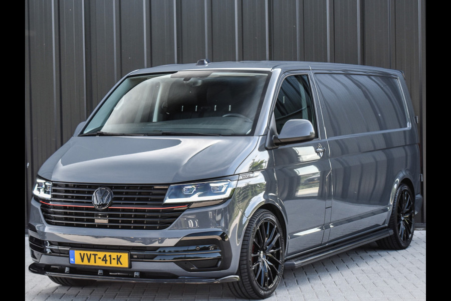 Volkswagen Transporter 2.0 TDI L2H3 BULLI | 3 ZITS | TREKHAAK | ACHTERUITRIJCAMERA | VIRTUAL COCKPIT | LAADRUIMTE BEKLEED | STOELVERWARMING