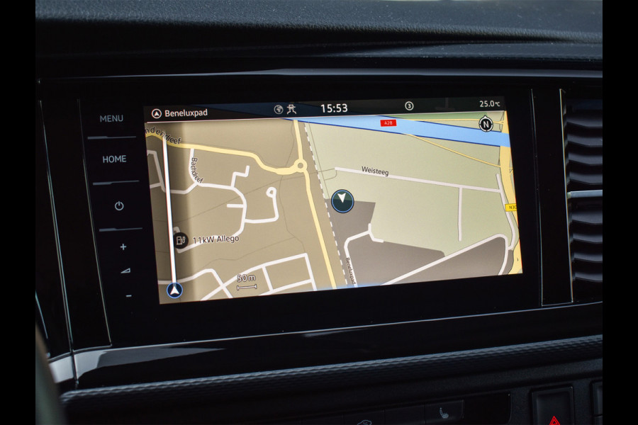 Volkswagen Transporter 2.0 TDI L2H3 BULLI | 3 ZITS | TREKHAAK | ACHTERUITRIJCAMERA | VIRTUAL COCKPIT | LAADRUIMTE BEKLEED | STOELVERWARMING