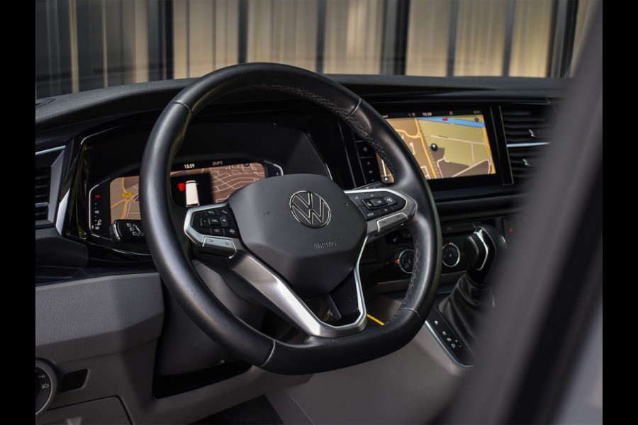 Volkswagen Transporter 2.0 TDI L2H3 BULLI | 3 ZITS | TREKHAAK | ACHTERUITRIJCAMERA | VIRTUAL COCKPIT | LAADRUIMTE BEKLEED | STOELVERWARMING