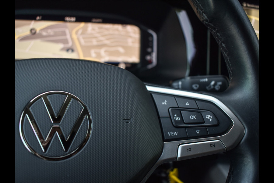 Volkswagen Transporter 2.0 TDI L2H3 BULLI | 3 ZITS | TREKHAAK | ACHTERUITRIJCAMERA | VIRTUAL COCKPIT | LAADRUIMTE BEKLEED | STOELVERWARMING