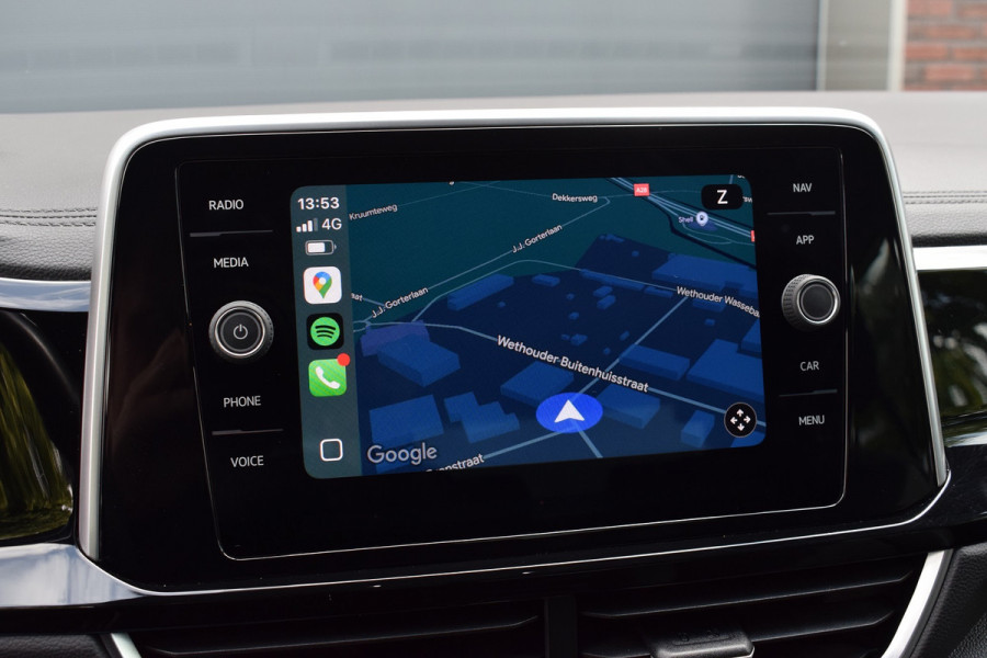 Volkswagen T-Roc 1.5 TSI 150pk DSG R-Line | Panoramadak | Trekhaak