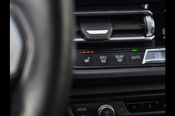 BMW 2 Serie Gran Coupé 218i M-SPORT | M-STOELEN | HARMAN KARDON AUDIO | ACHTERUITRIJ CAMERA | 18 INCH | NL AUTO | STOELVERWARMING