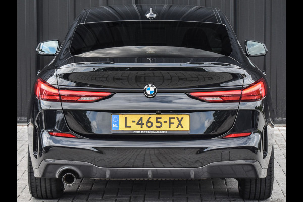 BMW 2 Serie Gran Coupé 218i M-SPORT | M-STOELEN | HARMAN KARDON AUDIO | ACHTERUITRIJ CAMERA | 18 INCH | NL AUTO | STOELVERWARMING