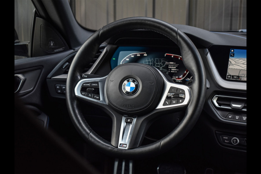 BMW 2 Serie Gran Coupé 218i M-SPORT | M-STOELEN | HARMAN KARDON AUDIO | ACHTERUITRIJ CAMERA | 18 INCH | NL AUTO | STOELVERWARMING