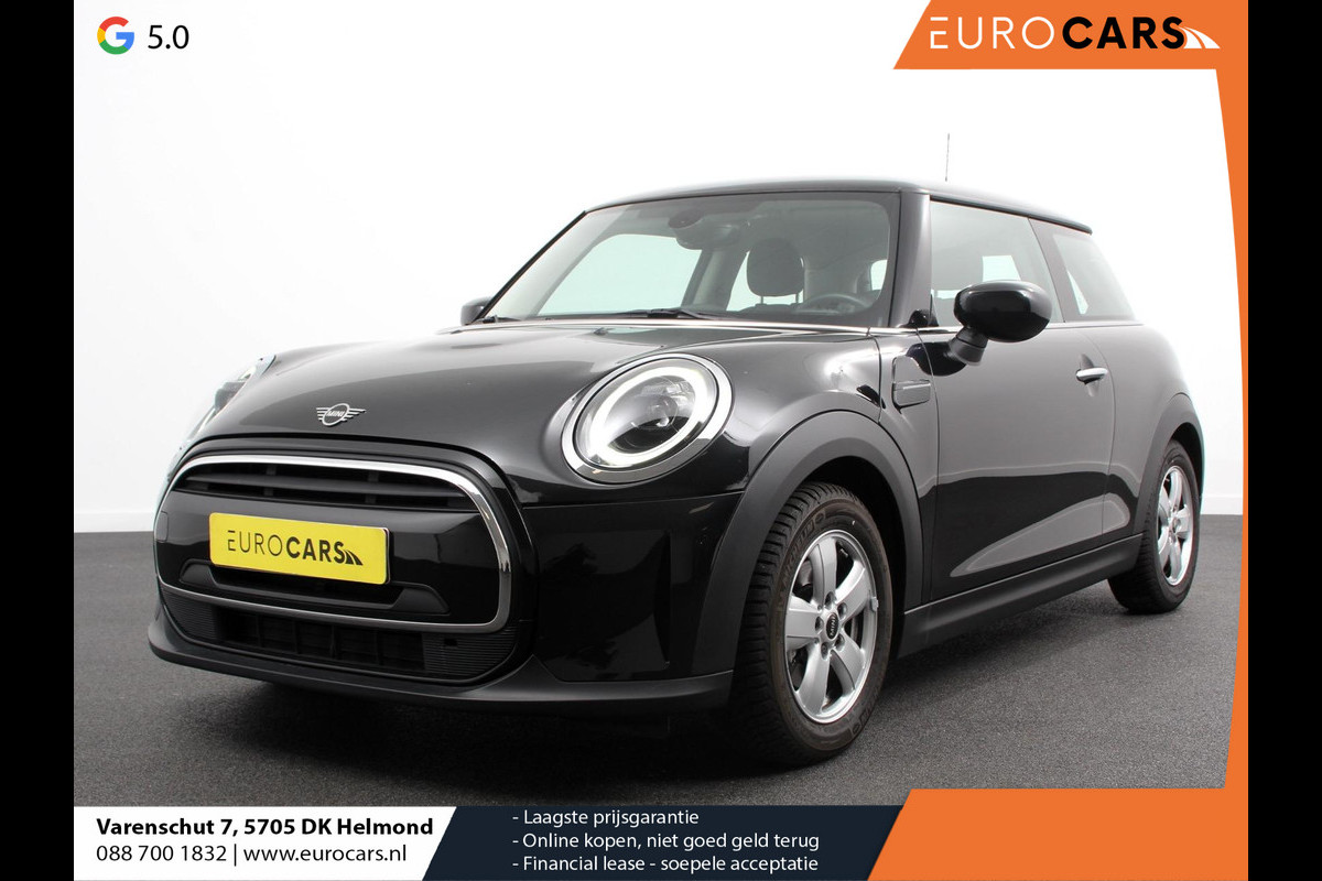 MINI Mini 1.5 Cooper Essential Trim Climate control Navigatie Cruise control LED Parkeersensoren Apple carplay/ Android Auto Lichtmetalen velgen MINI Mini 1.5 Cooper Essential Trim Climate control Navigatie Cruise control LED Parkeersensoren Apple carplay/ Android Auto Lichtmetalen velgen