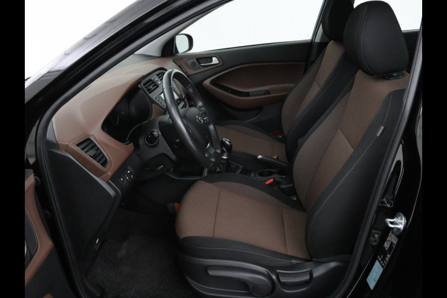 Hyundai i20 1.0 T-GDI Comfort | Navigatie | Camera | Climate control | Cruise control | DAB+ | Bluetooth | PDC