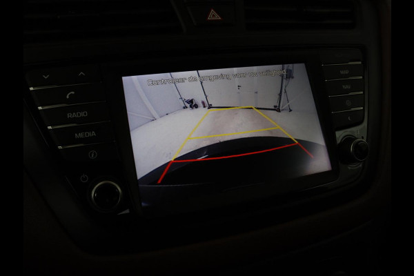 Hyundai i20 1.0 T-GDI Comfort | Navigatie | Camera | Climate control | Cruise control | DAB+ | Bluetooth | PDC