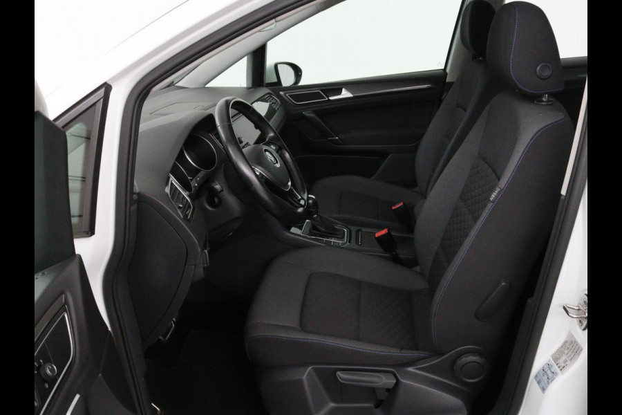 Volkswagen Golf Sportsvan 1.0 TSI Comfortline | Adaptive cruise | Carplay | Camera |Navigatie | DSG automaat
