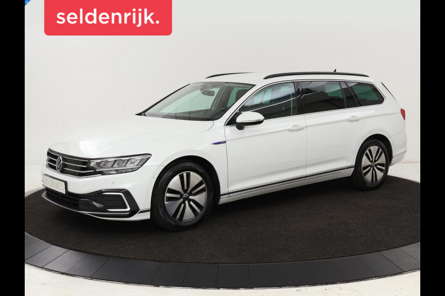 Volkswagen Passat 1.4 TSI PHEV GTE | Adaptive cruise | Trekhaak wegklapbaar | Stoelverwarming |  Navigatie | Full LED