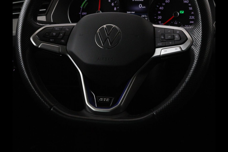 Volkswagen Passat 1.4 TSI PHEV GTE | Adaptive cruise | Trekhaak wegklapbaar | Stoelverwarming |  Navigatie | Full LED
