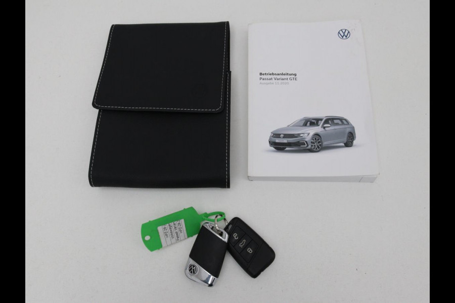 Volkswagen Passat 1.4 TSI PHEV GTE | Adaptive cruise | Trekhaak wegklapbaar | Stoelverwarming |  Navigatie | Full LED