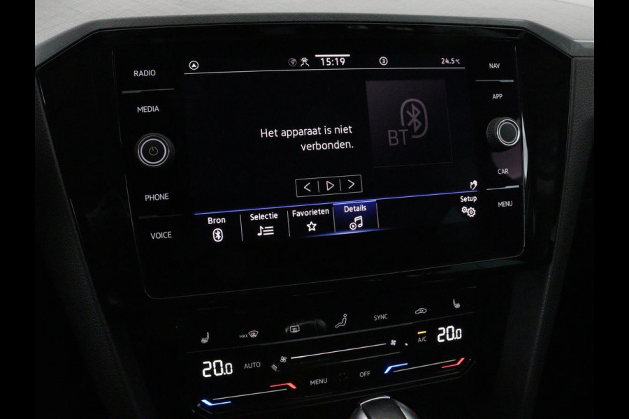 Volkswagen Passat 1.4 TSI PHEV GTE | Adaptive cruise | Trekhaak wegklapbaar | Stoelverwarming |  Navigatie | Full LED